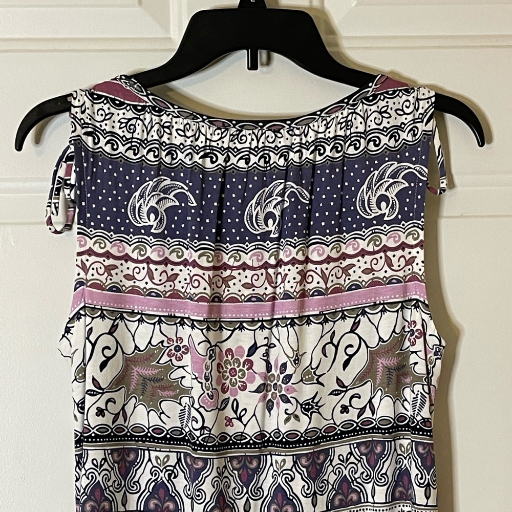 - Loft sleeveless pattern top size X Small - Picture 6 of 8